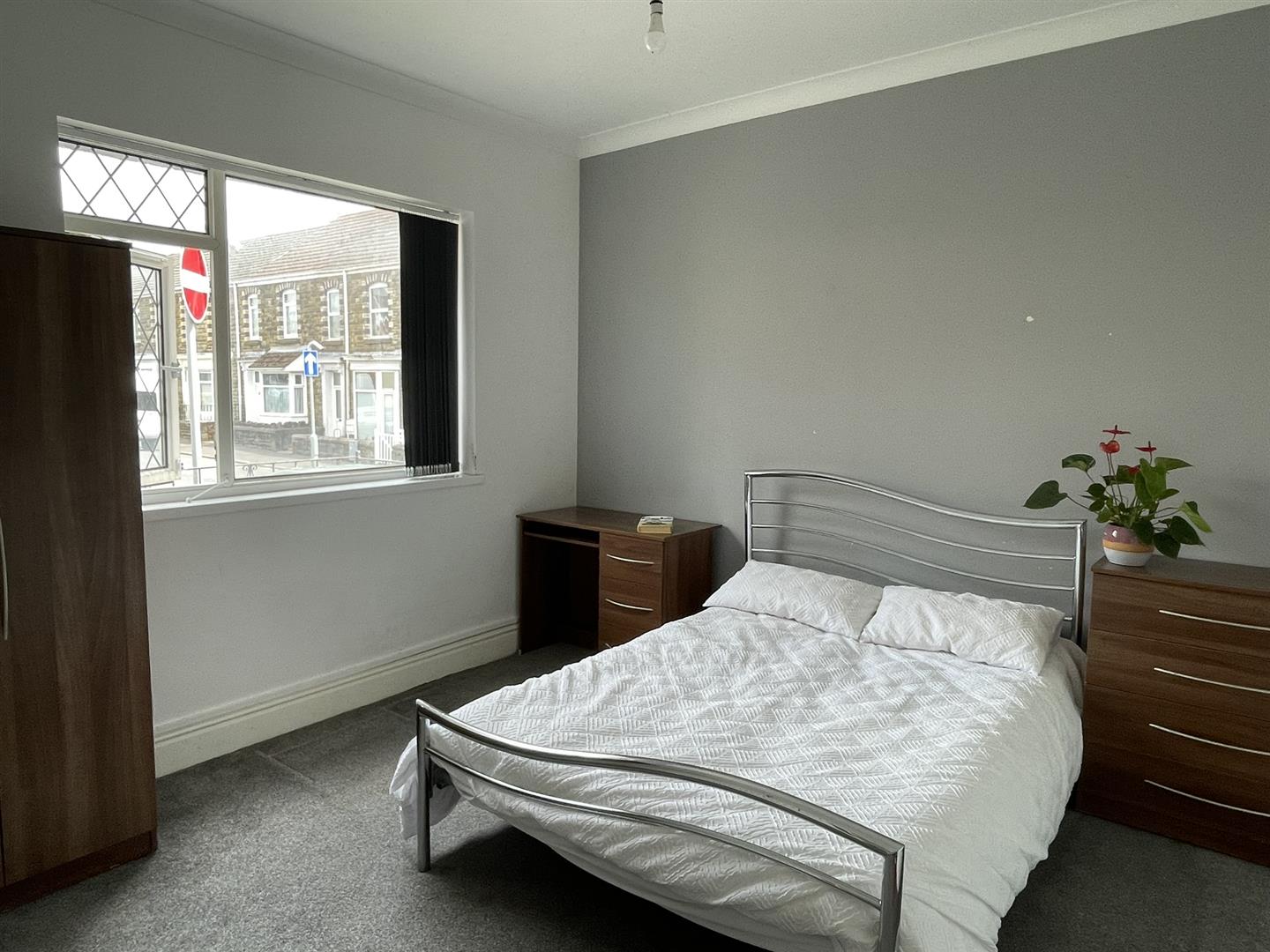 De Breos Street, Brynmill, Swansea, SA2 0BY